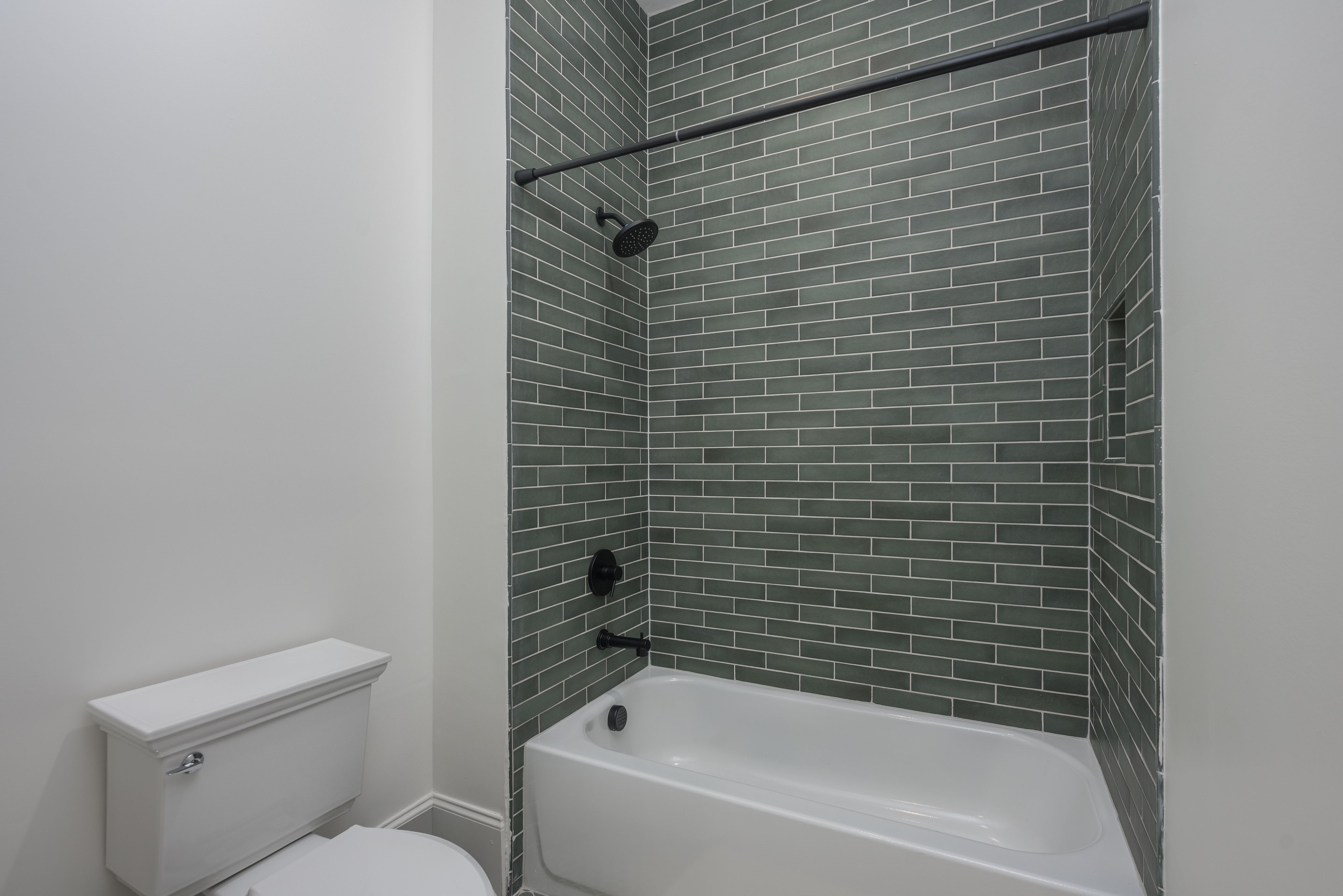 1020 Eastridge Loop image 34